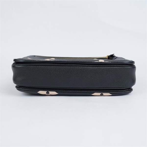 Túi LV Metis đen hoa trắng sz24 (PN)+