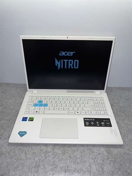 Laptop Acer Gaming Nitro Lite 16 NL16-71G-71UJ NH.D59SV.002(Intel Core i7-13620H | RTX3050 | 16 inch FHD+ | 16GB | 512GB | Win 11 Home | Trắng)