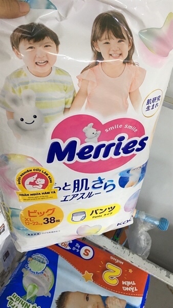 Tã quần Merries tiêu chuẩn size XL 38 miếng (12-22kg) - HNK