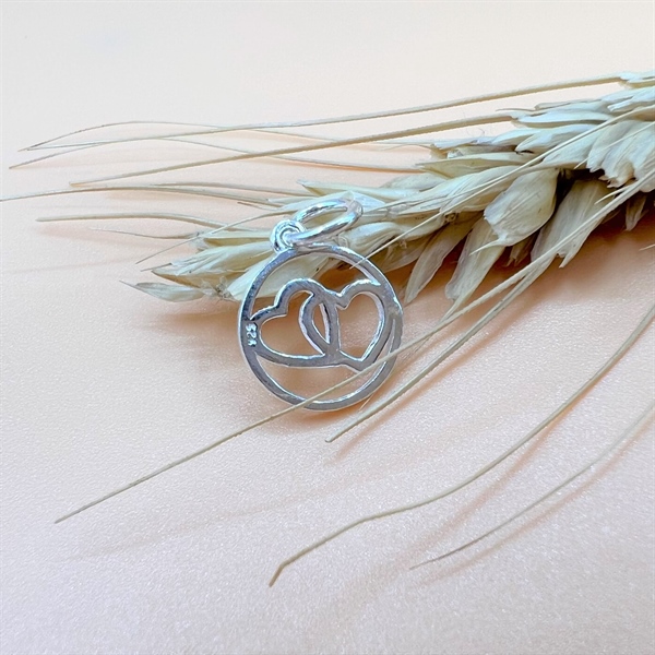 Móc treo hình tròn trái tim đôi - CB760