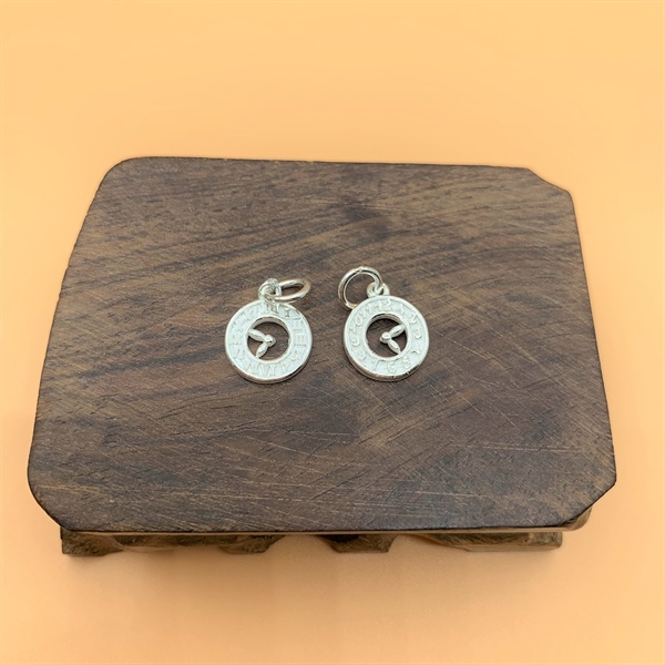 Móc treo đồng hồ 520 CB645