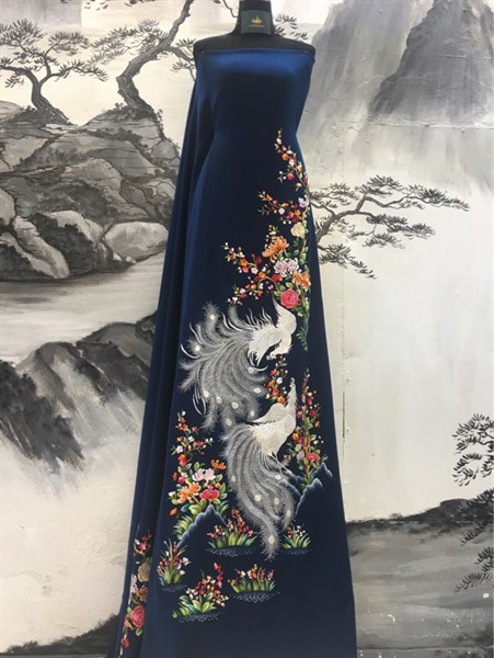 V xanh tím than thêu công đôi