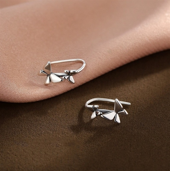 BUTTERFLY EARRINGS