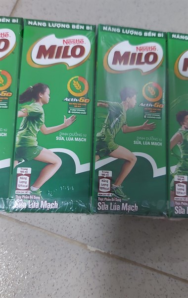Sữa Nestle Milo lúa mạch hộp 180ml