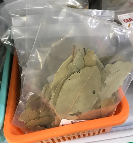 Lá Bayleaf / nguyệt quế