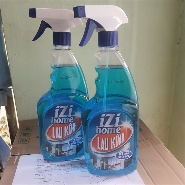 NƯỚC LAU KÍNH IZI HOME 650ML