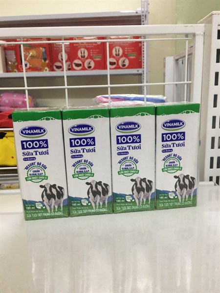 Sữa TTT có đường Vinamilk 180ml