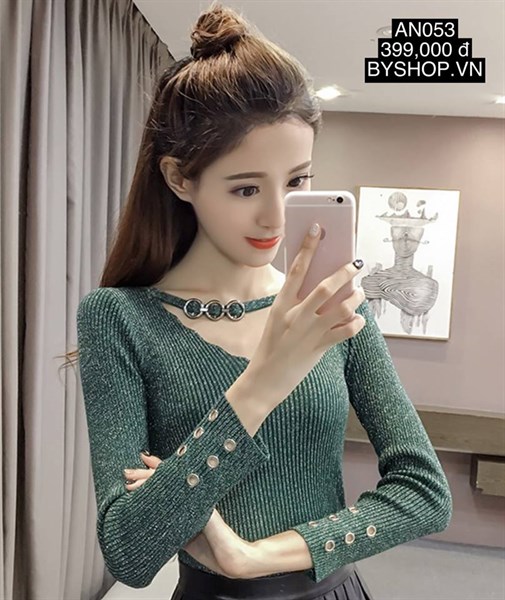 AN053 - Áo len cổ rộng phối kiểu xinh xắn tay có thiết kế nút cá tính