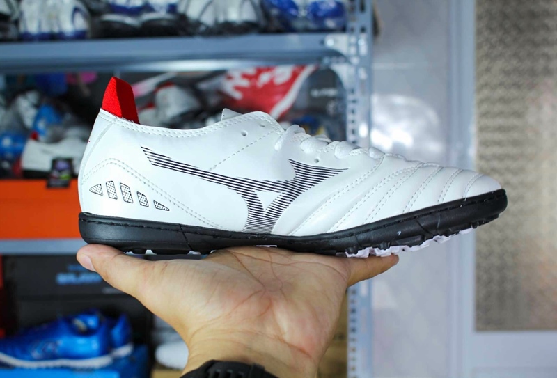 Giày BĐ Mizuno XP- trắng viền đen