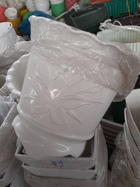 Chậu 3 Chân số 2-duoc-ban-tai-Chợ gốm Bảo Lộc