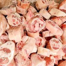 MÓNG GIÒ HEO CẮT NHỎ