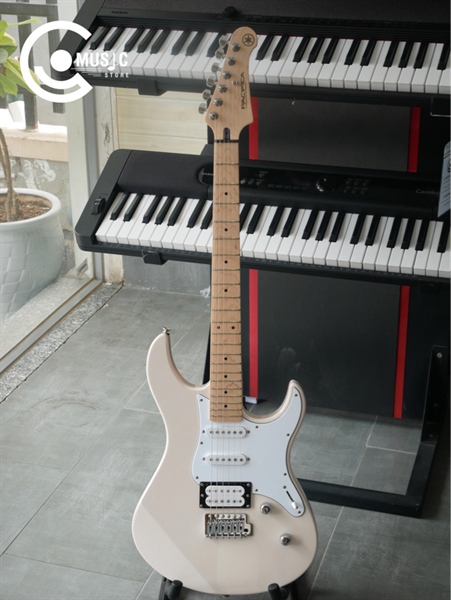 Đàn Guitar điện Yamaha Pacifica 112VM