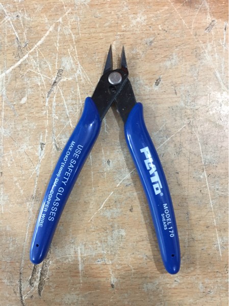 Kìm cắt chân linh kiện