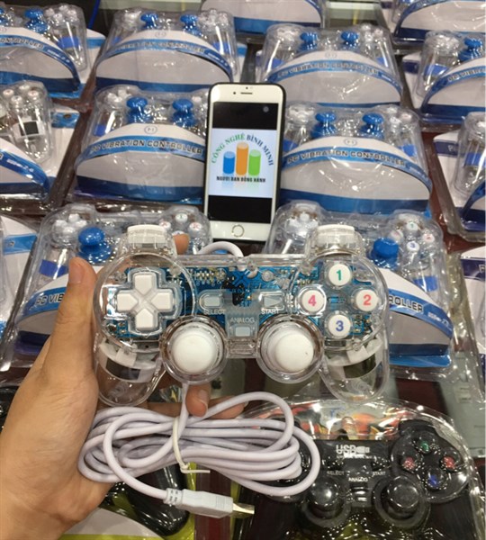 Tay Game Senze EW-702