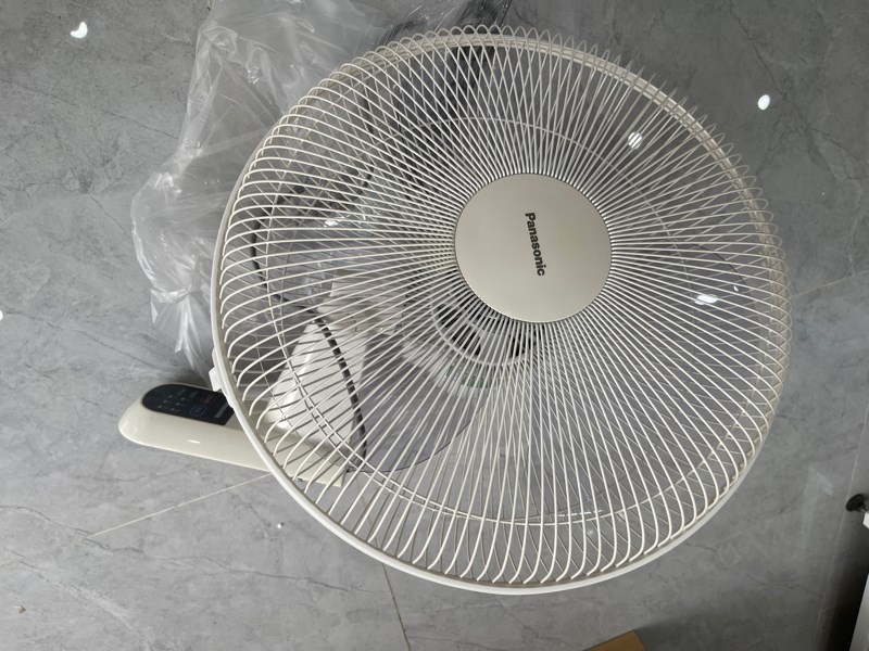 Quạt treo tường PANASONIC F-409M