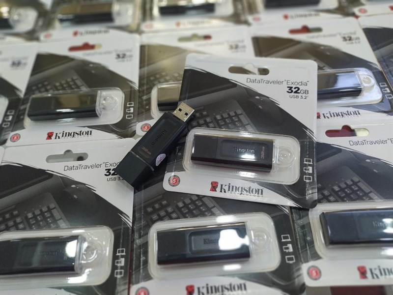 USB KINGSTON/ HIKVISON 3.0 32G