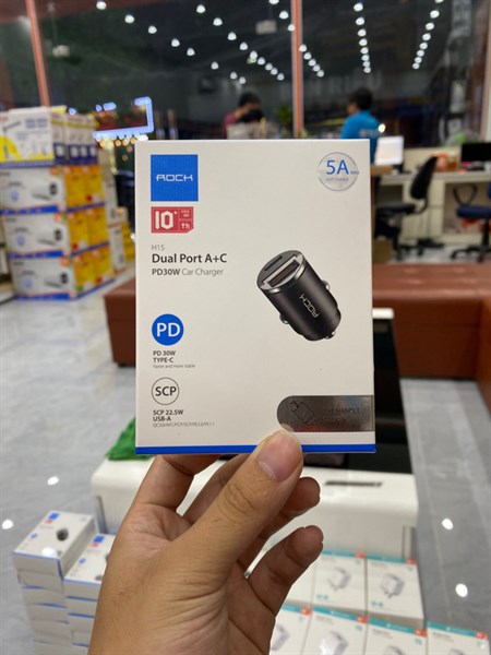Tẩu sạc ROCK 2 cổng 30W (BH 12 tháng