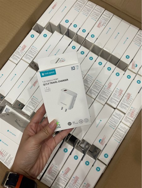Củ sạc ROCK T48 QC3.0