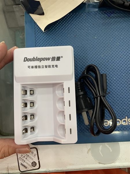 Dock sạc pin Doublepow DP-K11