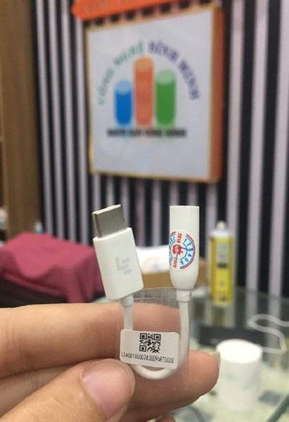 Jack chuyển đổi chân tai nghe Type-C sang AUX 3.5mm