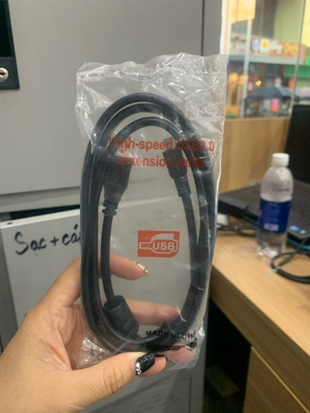 Cáp sạc chân Q-Mobile 1.2m