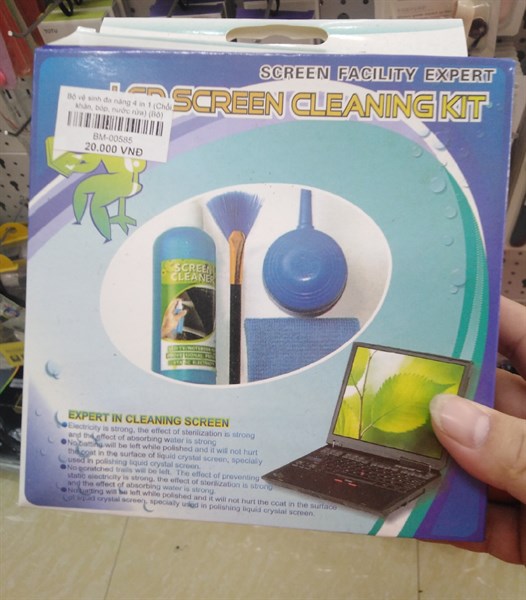 Bộ vệ sinh đa năng 4 in 1 (Chổi, khăn, bóp, nước rửa)