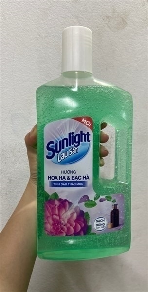 NƯỚC LAU SÀN SUNLIGHT TINH DẦU THẢO MỘC DIỄN VỸ & BẠCH ĐÀN 1KG X 12