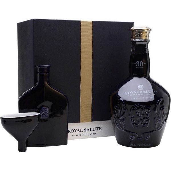 Chivas 30 Năm Royal Salute 700 ml Chivas 30 Năm Royal Salute 700 ml