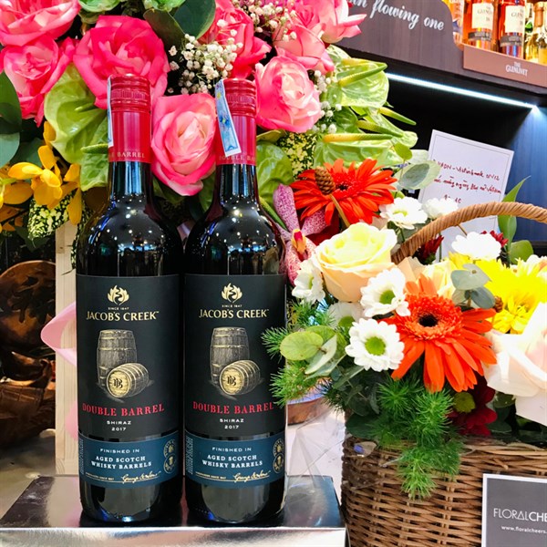 Jacob's Creek Double Barrel Shiraz 750 ml - hình mô tả 2