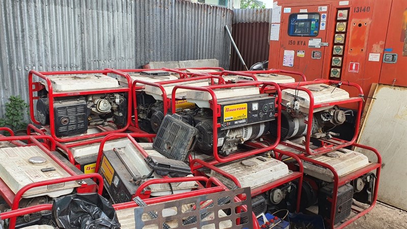 Máy phát điện Hữu Toàn HK7500XE