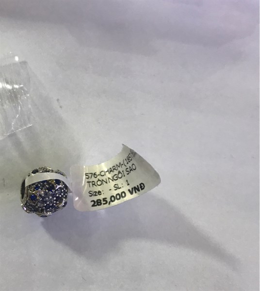 576-CHARM-(185T18522)-TRÒN NGÔI SAO