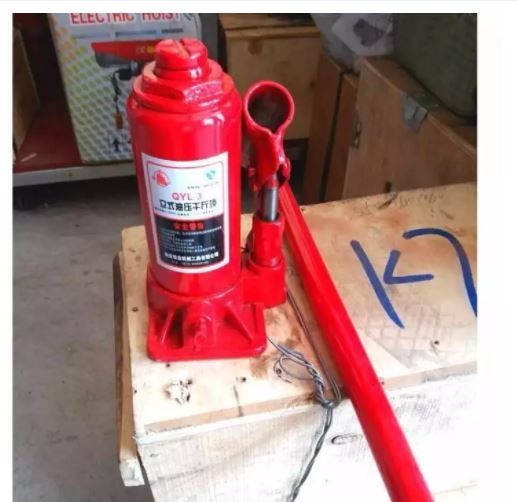 Con Đội Đỏ 4 Tấn