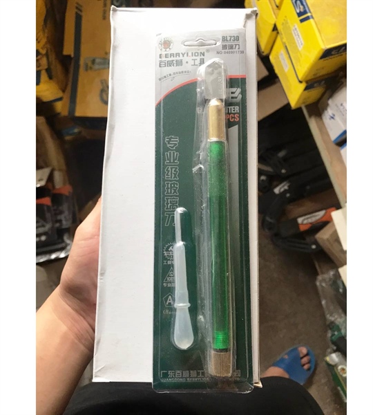 Dao Cắt Kính Nhựa B L 730