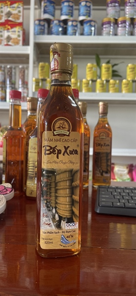 NƯỚC MẮM NHĨ CAO CẤP BẾP XƯA CHAI THUỶ TINH 520ML