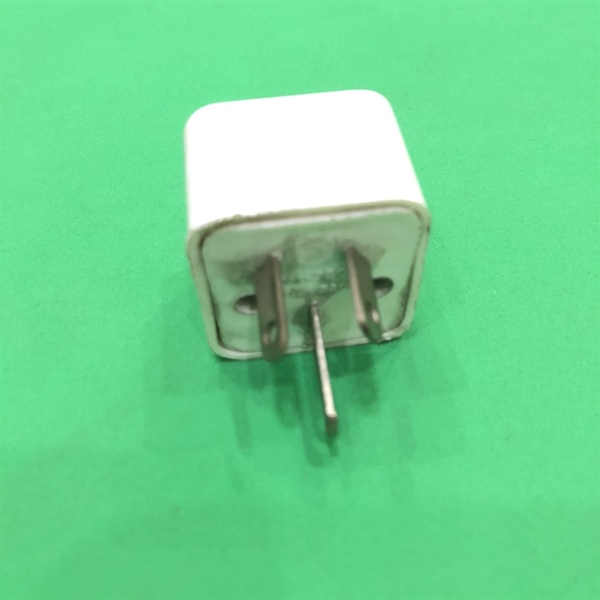 Phích chuyển 3 ra 3 ( 3 chấu xéo ) Tiến Thành 3301