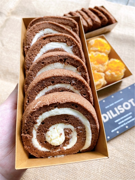 Bánh cuộn socola tươi