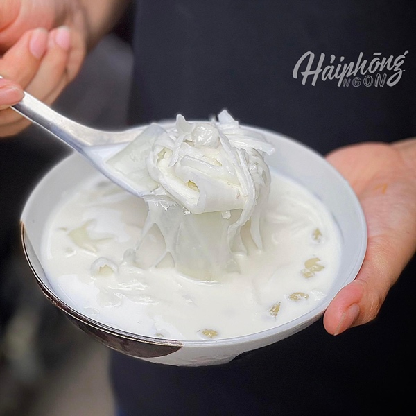 Chè dừa dầm