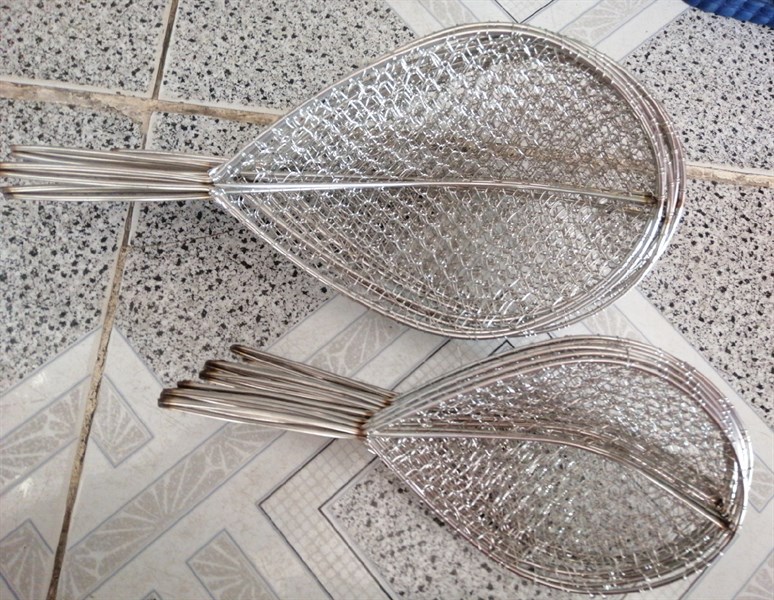 VỢT XIỆT INOX Trung ( lổ nhỏ ) 16,5cmx25cm)