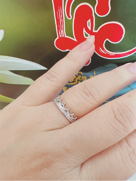 Nhẫn vương miện hở