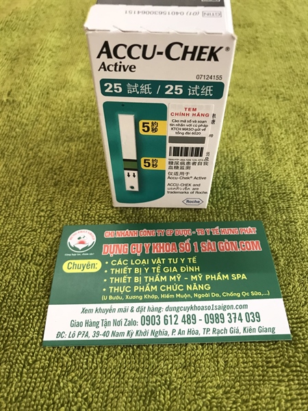 QUE THỬ ĐƯỜNG HUYẾT ACCUCHEK ACTIVE 25.S320