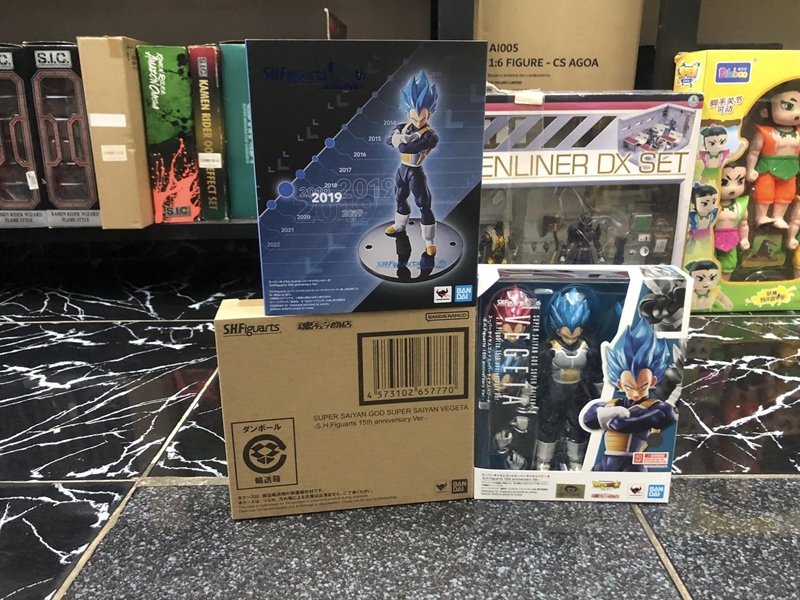 SHF SUPER SAIYAN GOD SUPER SAIYAN VEGETA