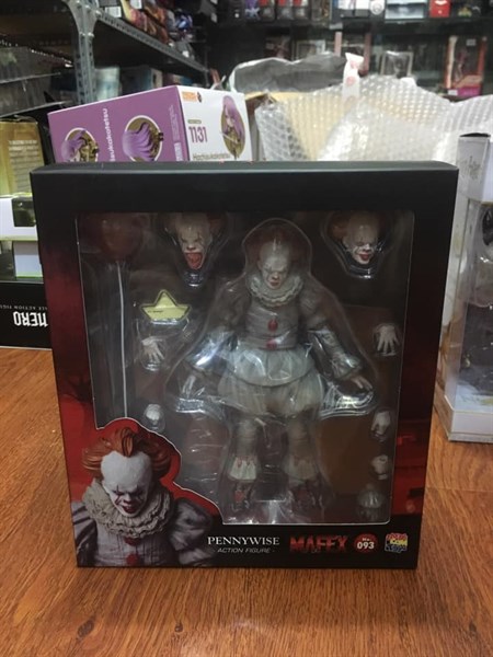 MAFEX 093 PENYWISE