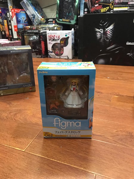 FIGMA 062 FATE TESTAROSSA UNIFORM VER