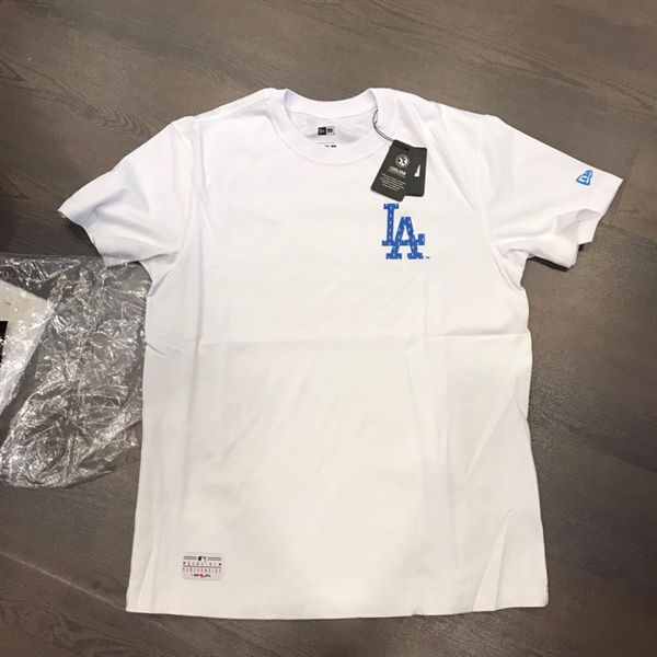 Áo LA chữ xanh biển L KG+