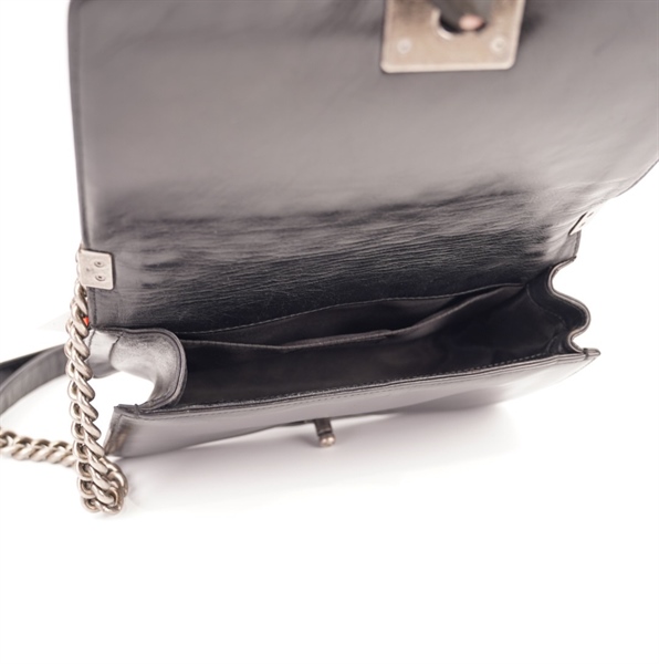 Túi Chanel Boy viền xích ++