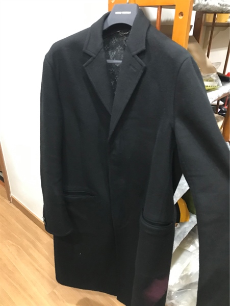 Áo khoác LV dáng dài màu đen KG+