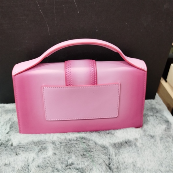 Túi Jacquemus màu hồng ++