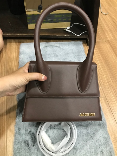 Túi Jacquemus màu nâu 24cm KG+