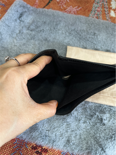 Ví GG gập 2 hoa nâu vẽ hổ+