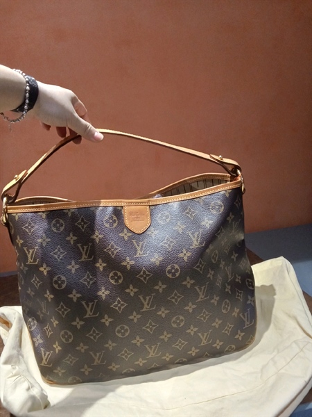 Túi LV Tote hoa nâu KG+